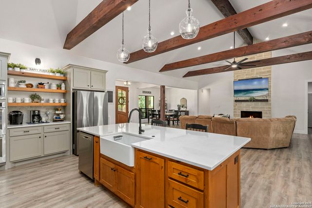 3260 Palomino Springs, Bandera, TX 78003