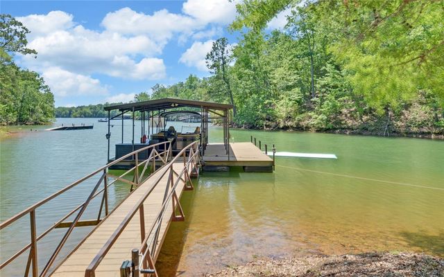 280 Hidden Point, Hartwell, GA 30643