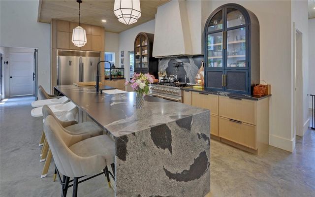 280 Hidden Point, Hartwell, GA 30643