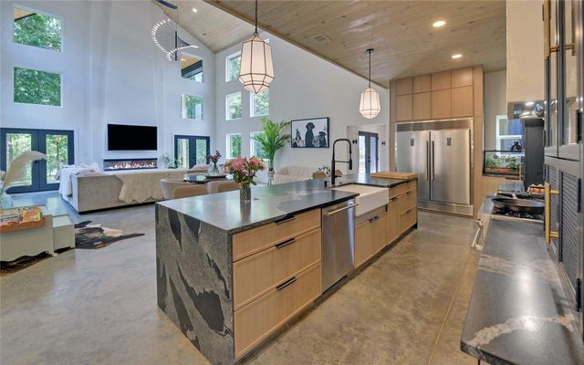 280 Hidden Point, Hartwell, GA 30643