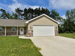 2123 ABBEY ROAD, New London, WI 54961