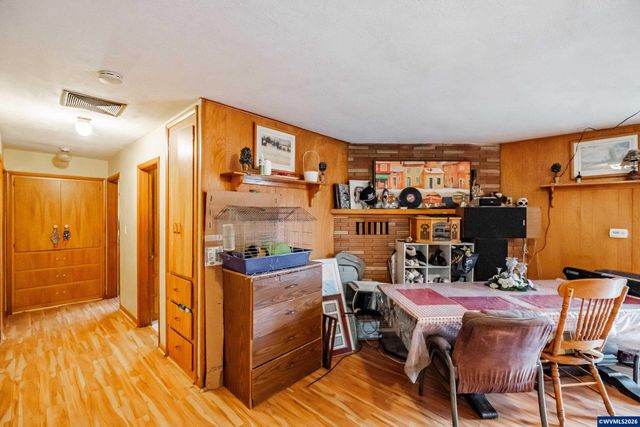 4752 Swegle Rd NE, Salem, OR 97301