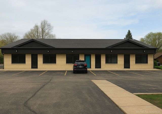 49540 Gratiot Avenue, Chesterfield, MI 48051
