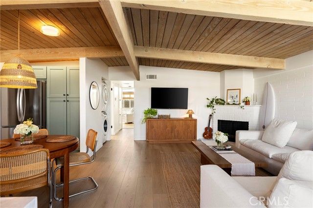 208 Del Gado Road, San Clemente, CA 92672