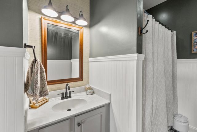 110 Station Drive, Salvisa, KY 40372