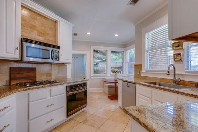 623 N Montclair Avenue, Dallas, TX 75208