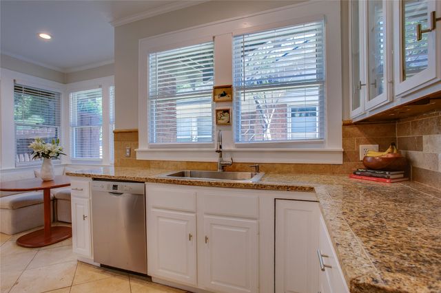 623 N Montclair Avenue, Dallas, TX 75208