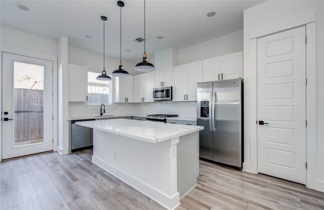 2054 Johanna Creek Drive, Houston, TX 77055