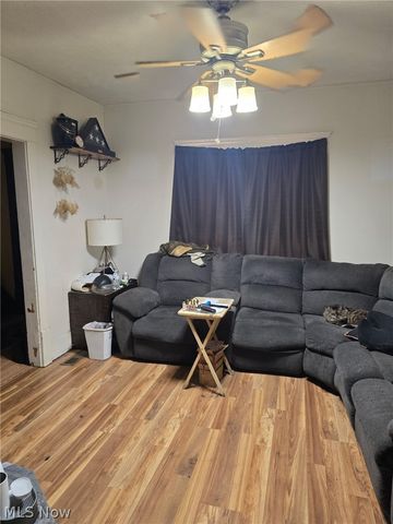 212 E Miller Avenue, Akron, OH 44301