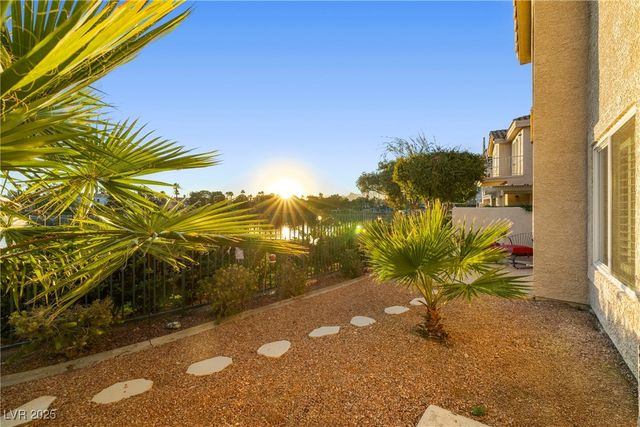 2521 Seascape Drive, Las Vegas, NV 89128