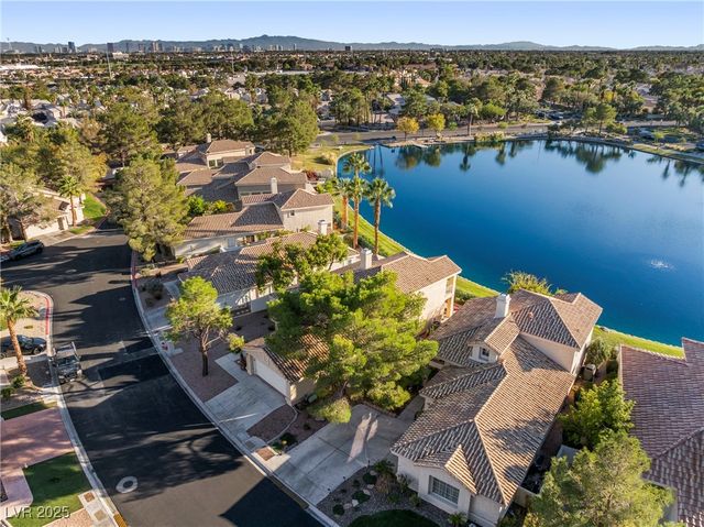 2521 Seascape Drive, Las Vegas, NV 89128