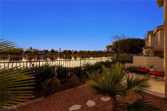 2521 Seascape Drive, Las Vegas, NV 89128