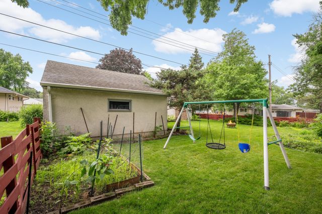 333 Emerson Avenue W, West Saint Paul, MN 55118