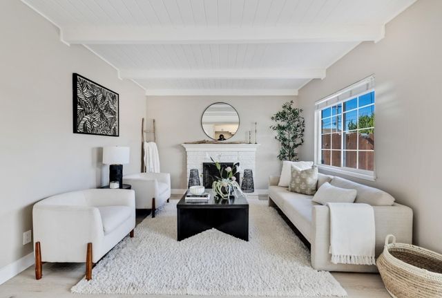 318 Navajo Drive, Salinas, CA 93906