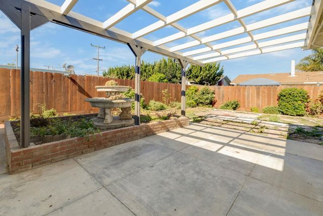 318 Navajo Drive, Salinas, CA 93906