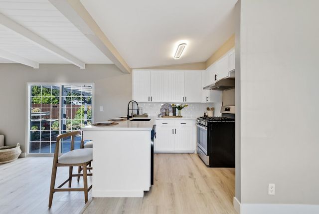 318 Navajo Drive, Salinas, CA 93906