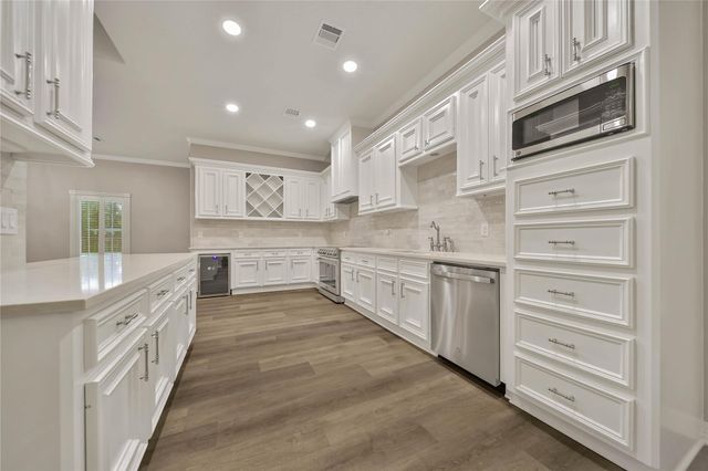 1125 W Stroker Road 1125, Crosby, TX 77532