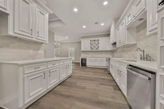 1125 W Stroker Road 1125, Crosby, TX 77532