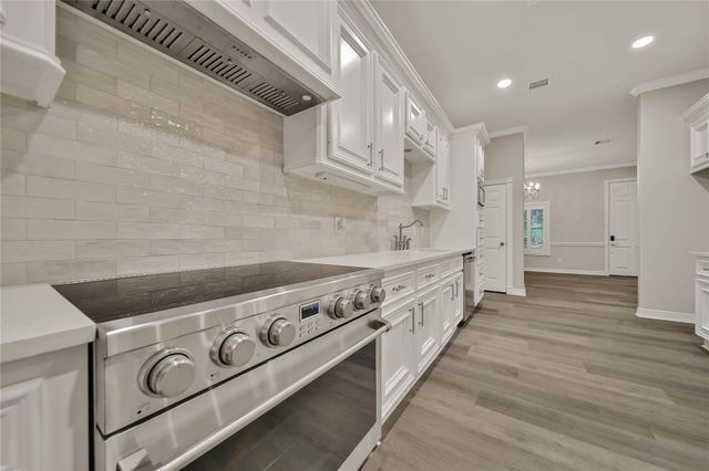 1125 W Stroker Road 1125, Crosby, TX 77532