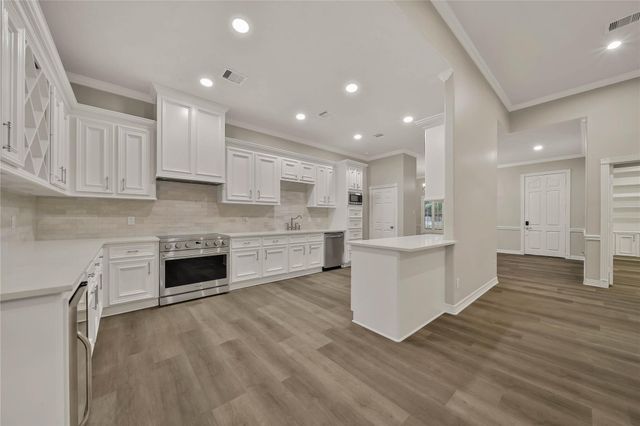 1125 W Stroker Road 1125, Crosby, TX 77532
