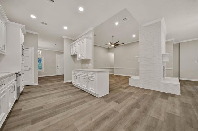 1125 W Stroker Road 1125, Crosby, TX 77532