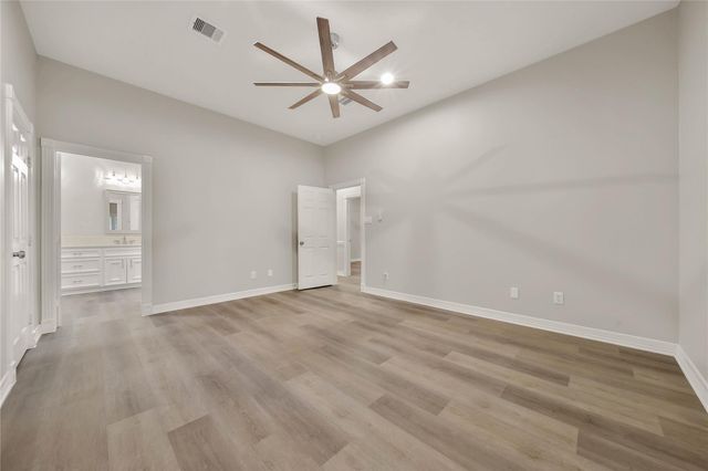 1125 W Stroker Road 1125, Crosby, TX 77532