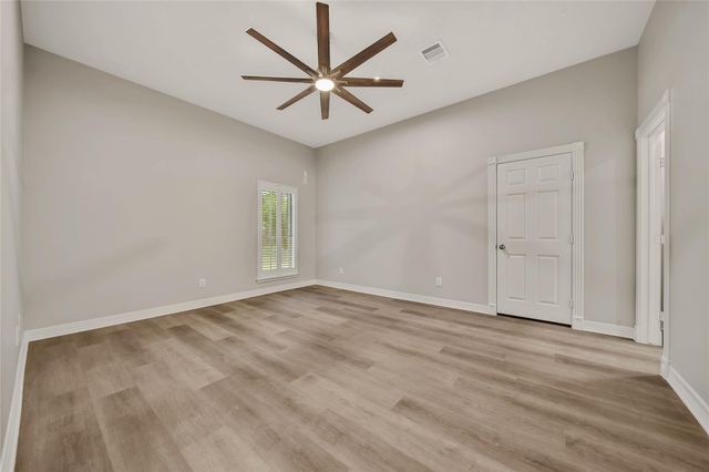 1125 W Stroker Road 1125, Crosby, TX 77532