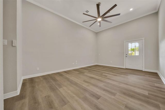 1125 W Stroker Road 1125, Crosby, TX 77532