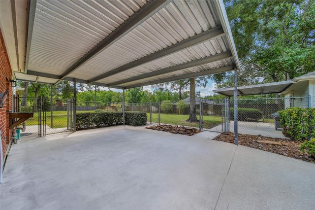 1125 W Stroker Road 1125, Crosby, TX 77532