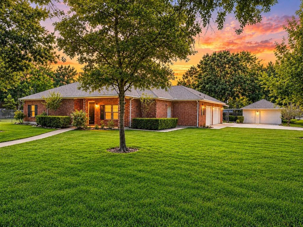 1125 W Stroker Road 1125, Crosby, TX 77532