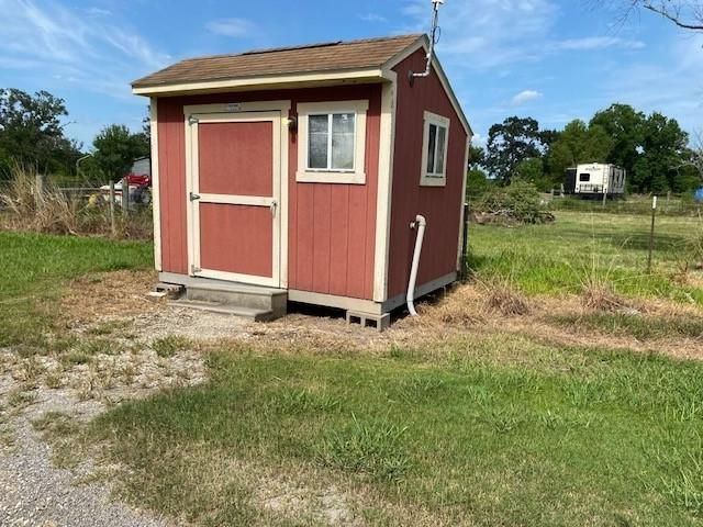 6944 County Road 359, Sweeny, TX 77480