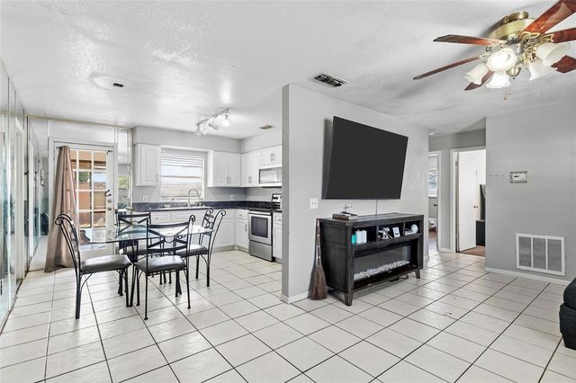 230 ROOSEVELT SQUARE, Oviedo, FL 32765