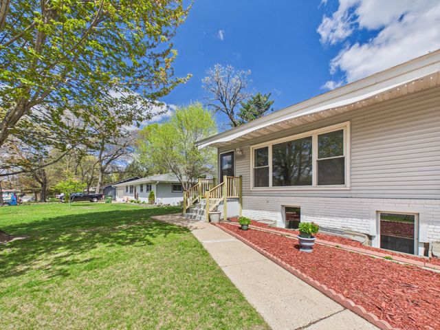 12849 Pierce Place NE, Blaine, MN 55434