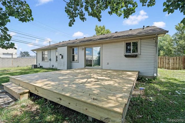 13416 Mcguire Street, Taylor, MI 48180