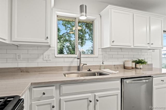 13416 Mcguire Street, Taylor, MI 48180