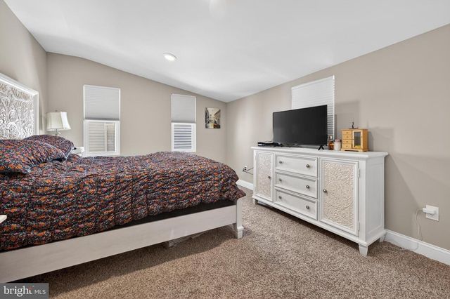 54 HANOVER ST., Pemberton, NJ 08068