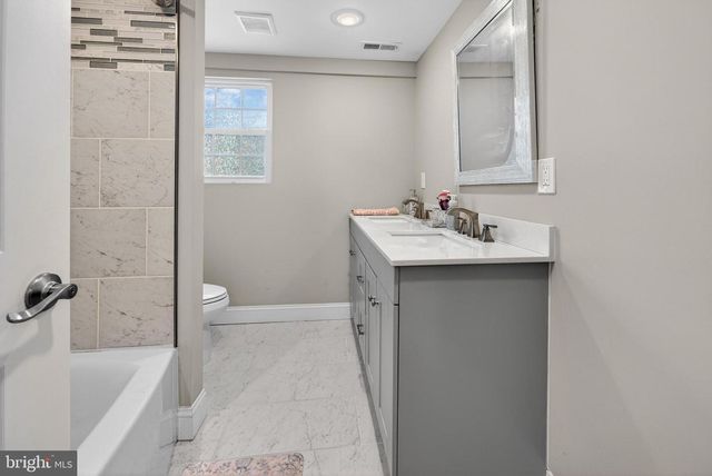 54 HANOVER ST., Pemberton, NJ 08068