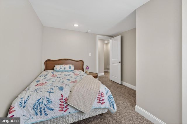 54 HANOVER ST., Pemberton, NJ 08068