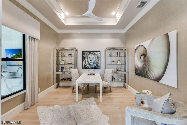 760 Park Shore DR, Naples, FL 34103