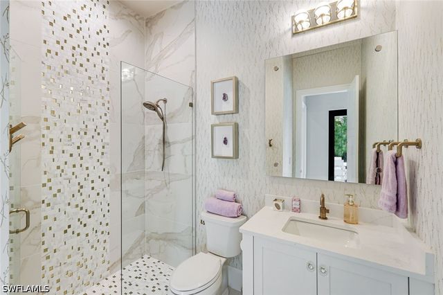 760 Park Shore DR, Naples, FL 34103