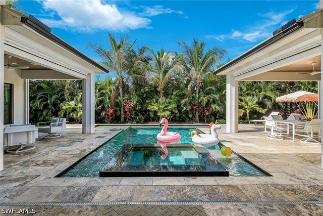 760 Park Shore DR, Naples, FL 34103