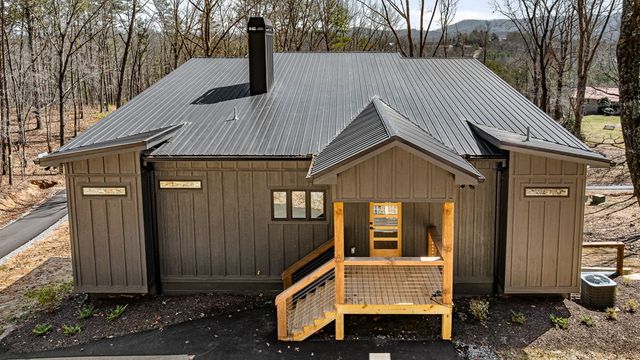 456 Sowers Road, Blue Ridge, GA 30513