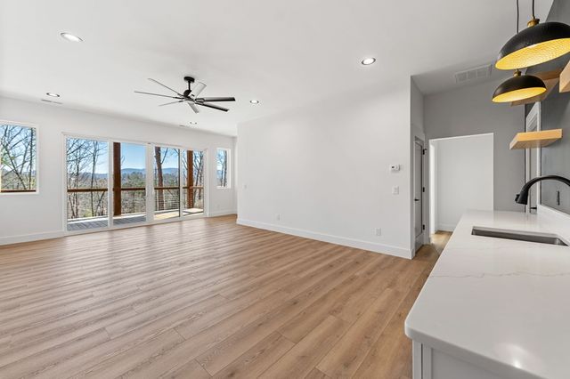 456 Sowers Road, Blue Ridge, GA 30513