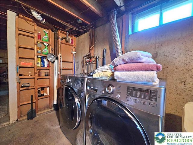 3933 Norfolk Drive, Bethlehem Twp, PA 18020