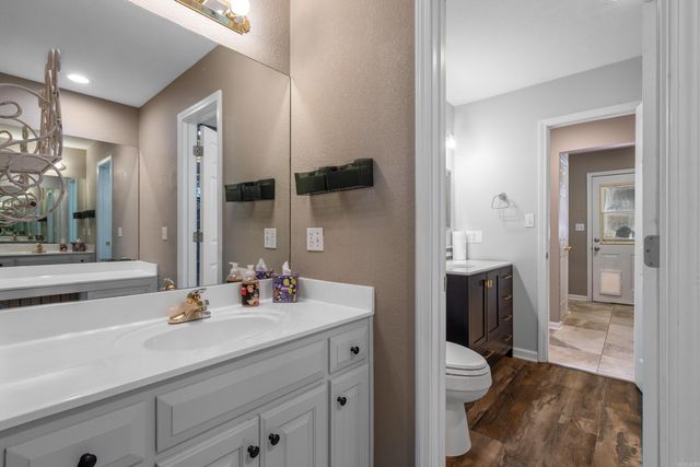 5 Kings Row, Hot Springs, AR 71901