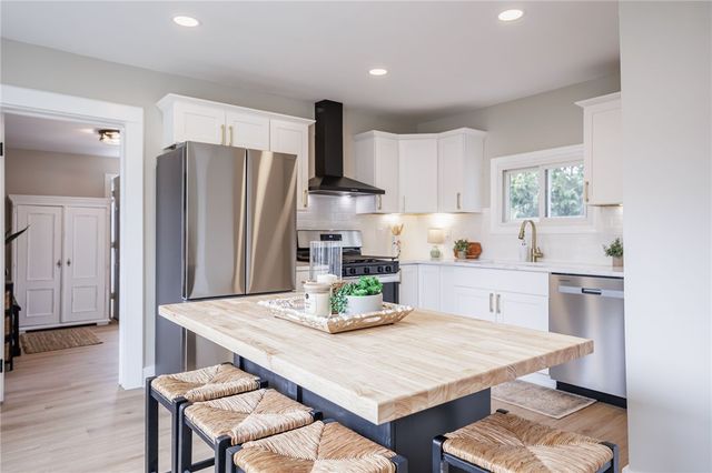 127 Lake Avenue, Parma, NY 14468