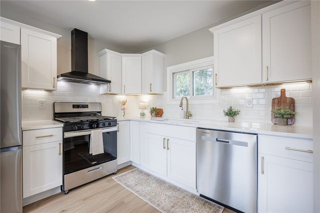 127 Lake Avenue, Parma, NY 14468