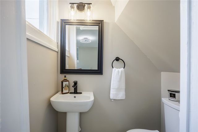 127 Lake Avenue, Parma, NY 14468