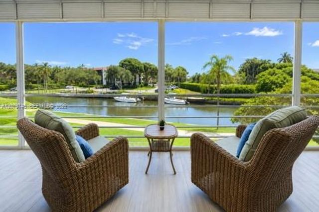 769 Jeffery Street 2-205, Boca Raton, FL 33487