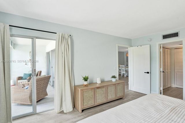 769 Jeffery Street 2-205, Boca Raton, FL 33487